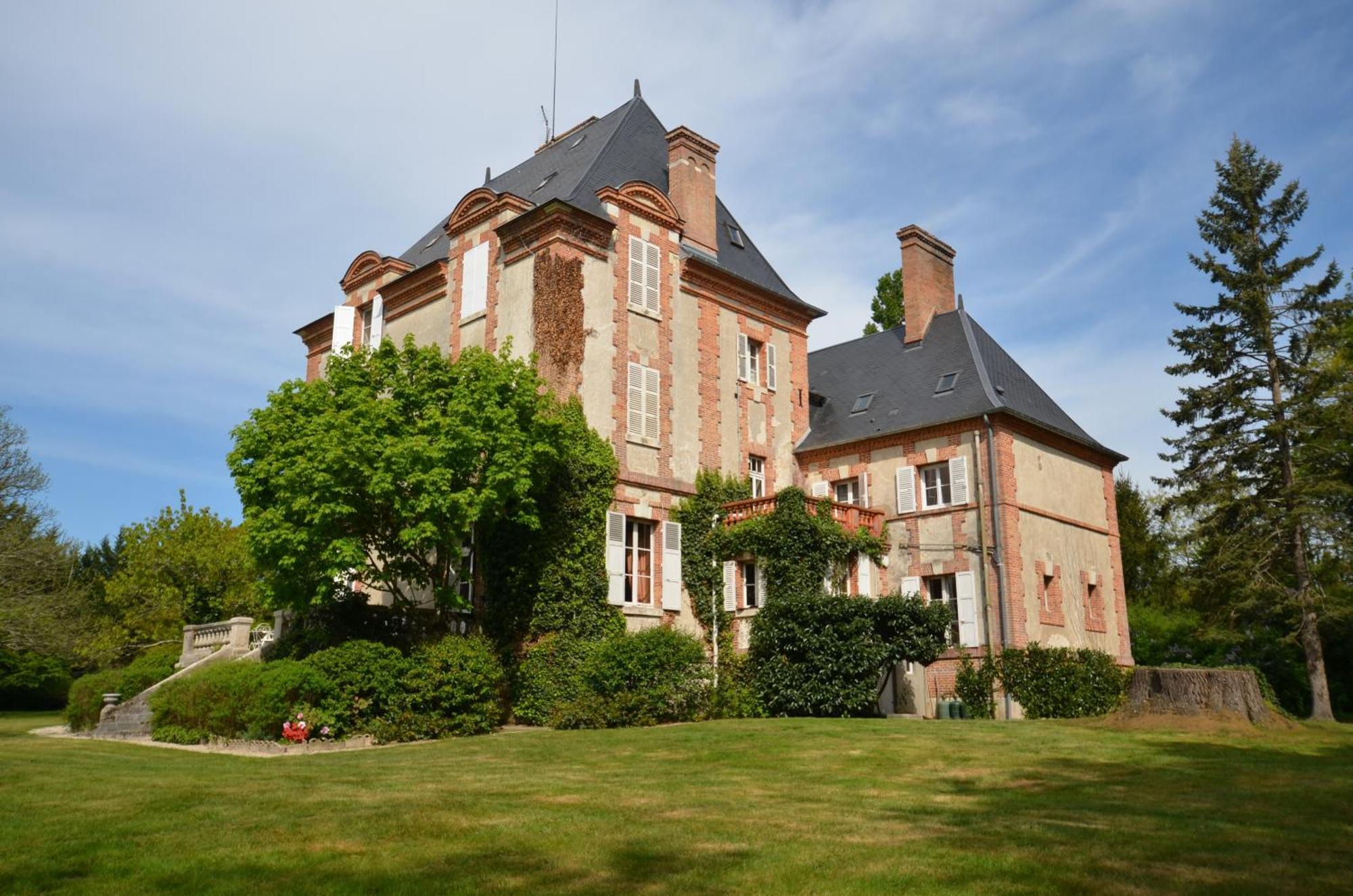 Hotes De Montboulan Salbris Exterior photo