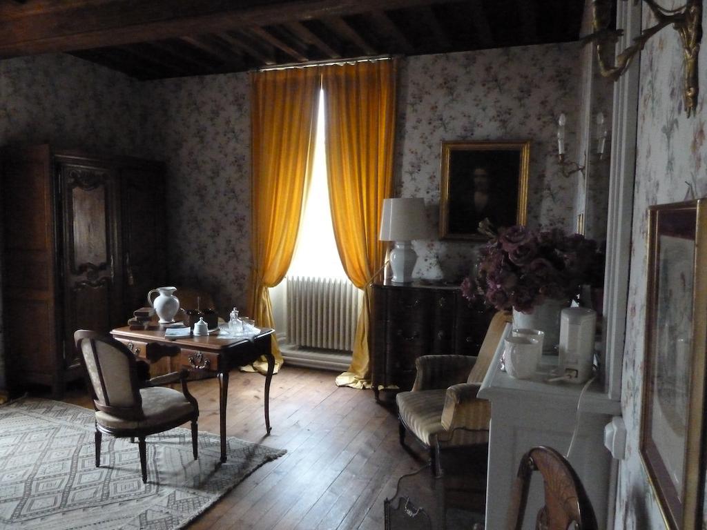 Hotes De Montboulan Salbris Room photo