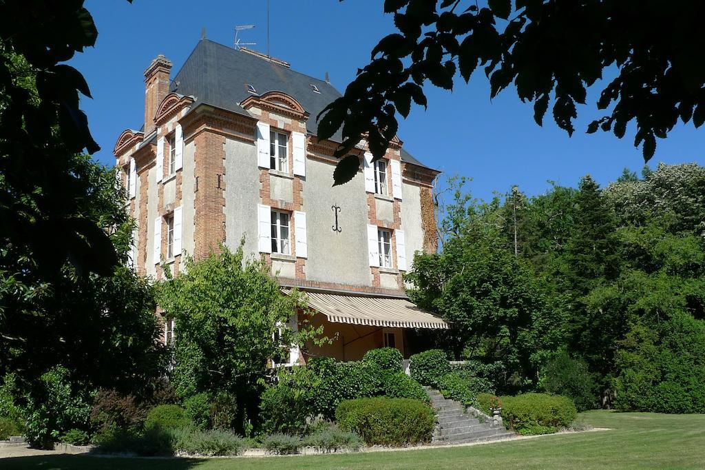 Hotes De Montboulan Salbris Exterior photo