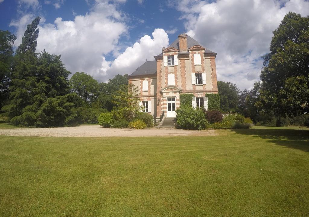 Hotes De Montboulan Salbris Exterior photo